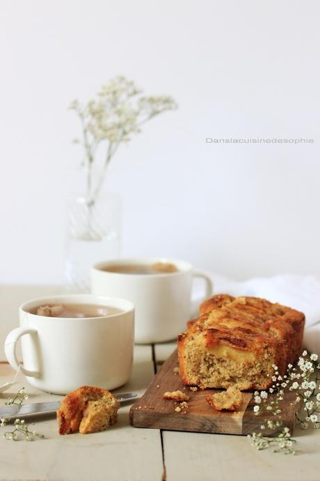 Gâteau pomme-noisette à la cannelle Gâteau pomme-noisette à la cannelle