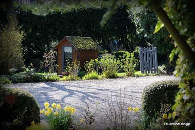 Le printemps joue à cache cache...