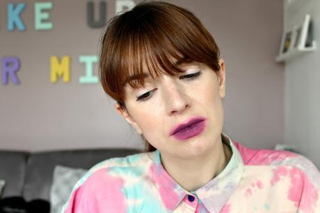 Blurred Lips | Playing with Makeup Blurred Lips | Playing with Makeup