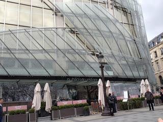 Retour sur la séance de dédicaces de Colleen Hoover au Drugstore Publicis de Paris