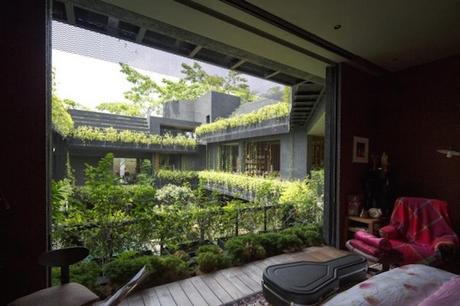 Cornwall-Gardens-04-tt-width-620-height-413-lazyload-0-crop-1-bgcolor-000000-except_gif-1-qazy-1-nolayzr-1