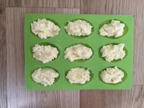 Inspiration fêtes d’anniversaire madeleines au citron et décoration ballons Inspiration fêtes d’anniversaire madeleines au citron et décoration ballons