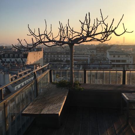 lumière sur Paris couché de soleil