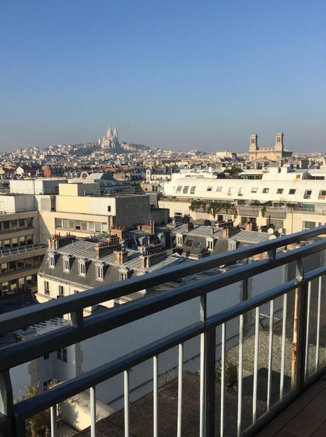 montmatre et toits de Paris clemaroundthecorner