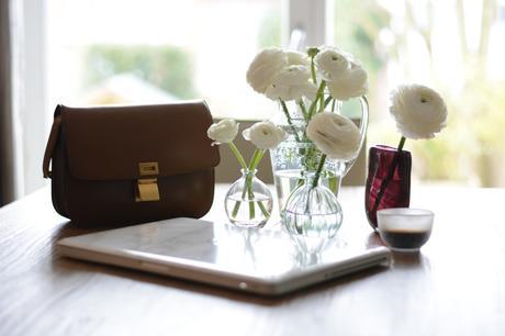 Small world Small world