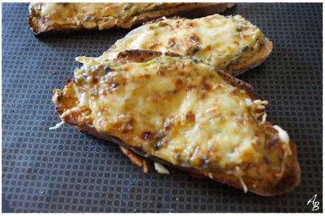 Tartines pain de campagne, béchamel à la duxelle de champignons 3