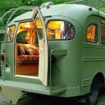 EVASION : Des bus scolaires transformés en habitations roulantes EVASION : Des bus scolaires transformés en habitations roulantes