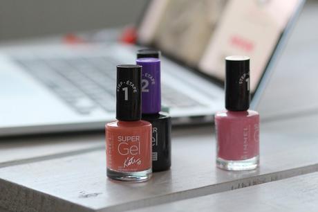 Un dimanche en pyjama vernis à ongles Rimmel London