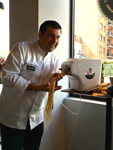 12986466_10156980587775647_1778340058_o