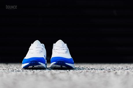 Nike-Air-Max-1-Ultra-Essential-Mini-Swoosh-Racer-Blue-08