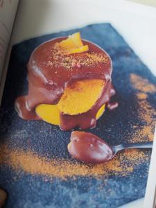 Pur cacao. 50 recettes végétales pour redécouvrir le chocolat. Delphine POCARD Pur cacao. 50 recettes végétales pour redécouvrir le chocolat. Delphine POCARD