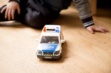 A propos de motricité fine #2 – les Playmobil