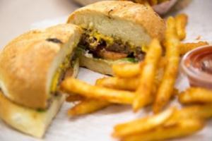 FAST FOOD: Des phtalates dans les hamburgers – Environmental Health Perspectives