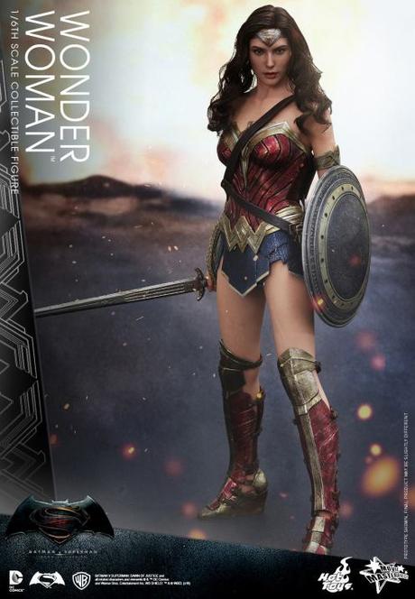 ht-wonder-woman-02 Hot Toys dĂŠvoile une figurine pour Wonder Woman