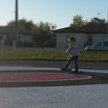 Mouette à trottinette
