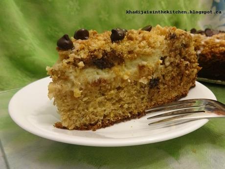 GÂTEAU À LA BANANE, AUX PÉPITES DE CHOCOLAT ET AU FROMAGE À LA CRÈME / CREAM CHEESE CHOCOLATE CHIPS BANANA BREAD/ BIZCOCHO CON BANANA, VIRUTAS DE CHOCOLATE Y QUESO CREMA