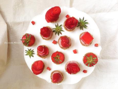 Tartelettes Crues complètement Fraise (Vegan)  dans DESSERTS tarte-cru-vue-du-haut