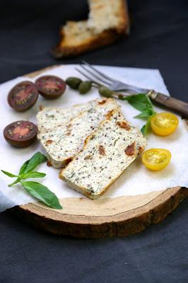 Terrine de poulet , équilibrée, light , rapide , quinoa , basilic , tomates séchées