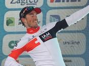 cycliste croit boîte podium Tour Croatie