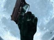 Elle tremble peur jouant d’horreur réalité virtuelle