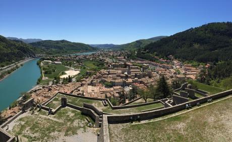 Carte postale panoramique de Sisteron