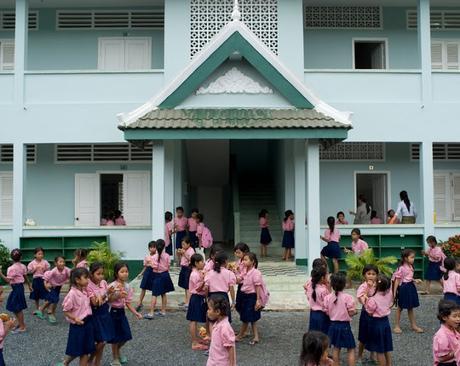 Toutes à l'école: un nouvel avenir pour des centaines de petites filles