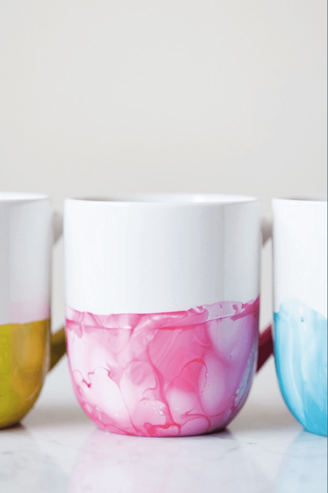 DIY : Effet marbré coloré avec du vernis à ongles