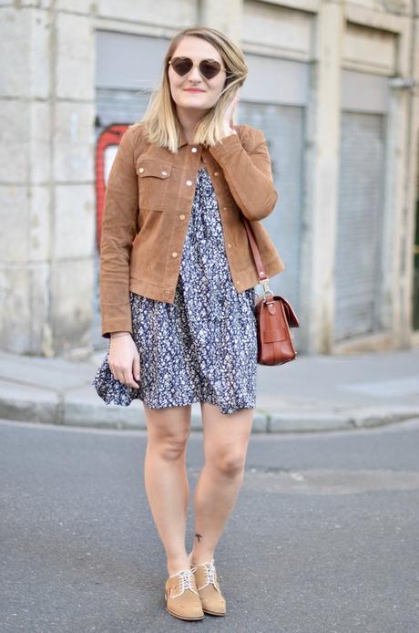 La petite veste en daim La petite veste en daim