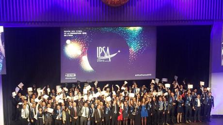 Les ingénieurs de la promo 2015 reçoivent leurs titres d’ingénieurs