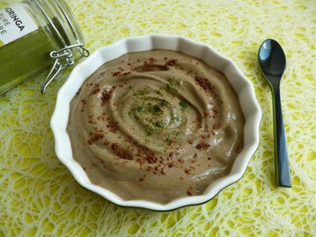 crème dessert diététique végane moringa-cacao cru au soja (sans gluten ni beurre ni sucre ni oeuf, riche en protéines et fibres) P1310057