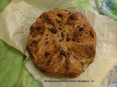 PAIN AU CHOCOLAT / CHOCOLATE BREAD / PAN CON CHOCOLATE / خبز بالشكولاطة PAIN AU CHOCOLAT / CHOCOLATE BREAD / PAN CON CHOCOLATE / خبز بالشكولاطة
