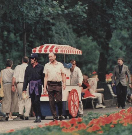 Michael Jackson Visiting the Berlin Zoo 1988 (5)
