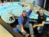 LEGO construit plus grand Faucon Millenium jamais réalisé