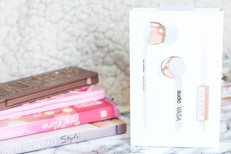 Packaging Ecouteurs Rose Gold Blanc Sudio Sweden code promo et playlist Spotify