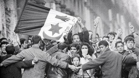 MONDE / SOCIÉTÉ alt=