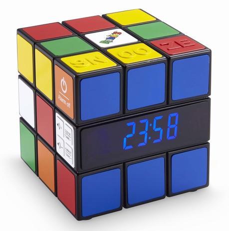 Réveillez-vous avec le radio-réveil ou l'enceinte Bluetooth Rubik's Cube