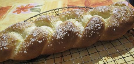 Brioche tressée à la mie filante