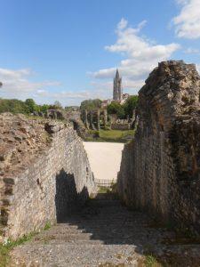 amphiteatre-gallo-romain-saintes-charentes-maritimes-sortie-famille