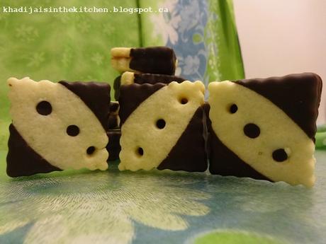 BISCUITS AU CHOCOLAT / CHOCOLATE COOKIES / GALLETAS CON CHOCOLATE / بسكوي بالشكلاط