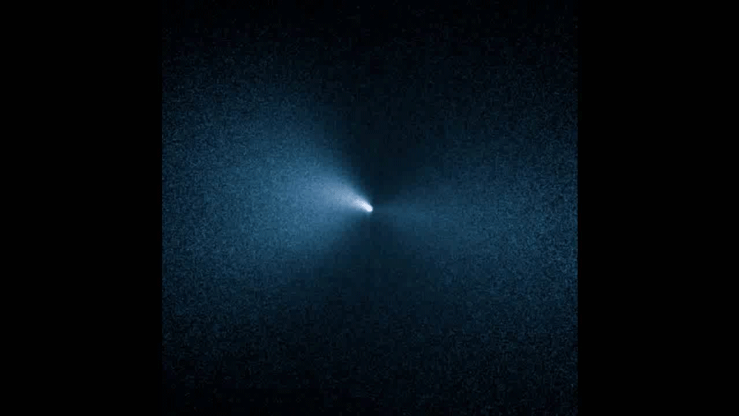 Animation créée à partir des images capturées par Hubble, le 4 avril 2016, toutes les 30 à 50 minutes. Le jet de poussière change d’orientation à cause de la rotation du noyau cométaire — Crédit : NASA, ESA, J.-Y. Li (Planetary Science Institute)