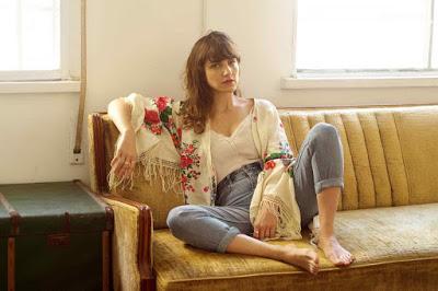 Quand la musique est bonne ! Succombez à la voix douce et envoûtante de Sivan Talmor...