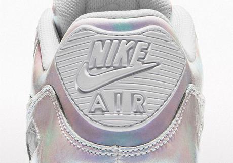 NIKEiD-Iridescent-Collection-Air-Max-90-01