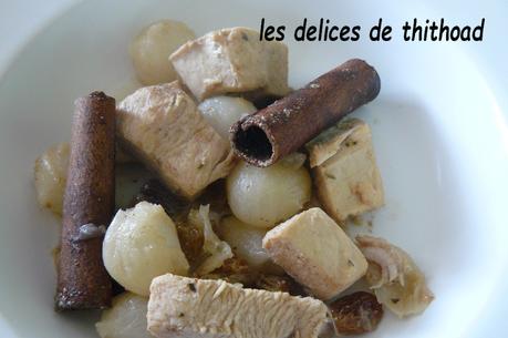 cocotte de dinde aux petits oignons et raisins secs
