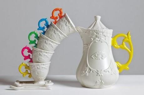 Service à thé Seletti, blanc avec anses colorées, jaune, rose, vert, bleu, orange
