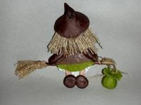 Sorcières à suspendre en porcelaine froide Sorcières à suspendre en porcelaine froide