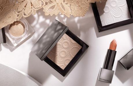 Burberry maquillage Printemps été palette illuminatrice rouge à lèvres fard à paupière avis blog
