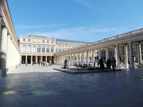 Les Confidents de Michel Goulet dans les jardins du Palais Royal
