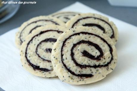BISCUITS SPIRALES AU PAVOT ET CHOCOLAT
