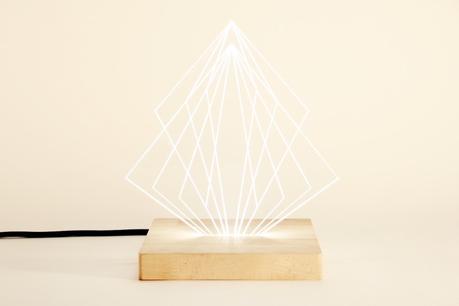 lampe-sculpture-sapin-diamant-bois-verre-createur-design-made-in-france-artisan-hopfab