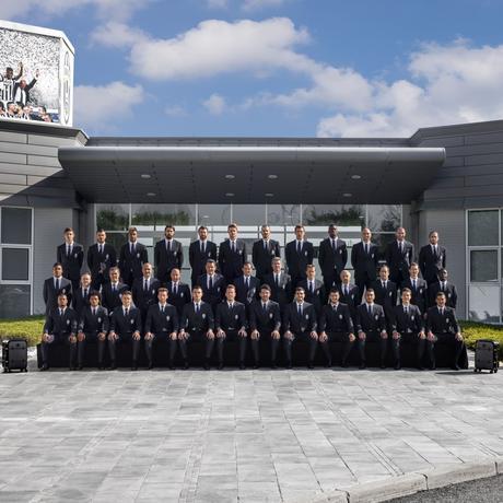 TRUSSARDI CELEBRE LA VICTOIRE DE LA JUVENTUS TRUSSARDI CELEBRE LA VICTOIRE DE LA JUVENTUS